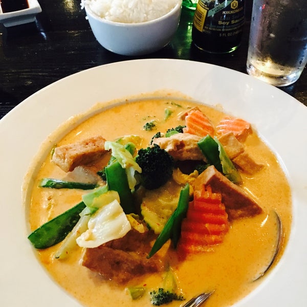 Deejai Thai Restaurant Eastover Charlotte, NC