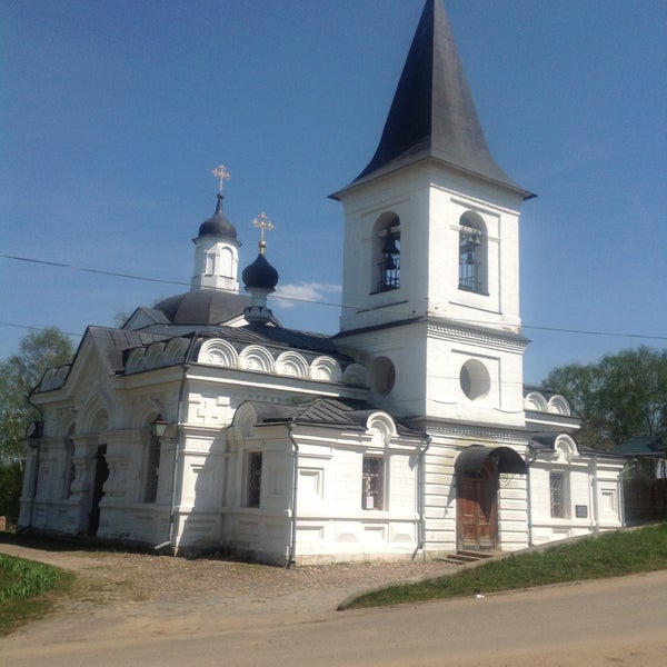 Храм Воскресения Христова в Орлецах Псков