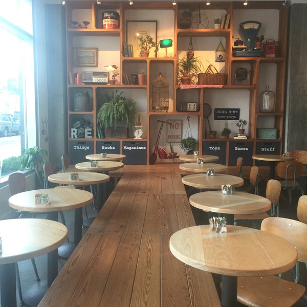 8/29/2016 tarihinde Théo B.ziyaretçi tarafından Reunion Cafe'de çekilen fotoğraf