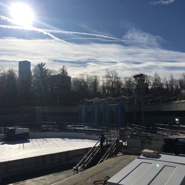 1/13/2019にDavide C.がLasker Pool &amp; Ice Rinkで撮った写真
