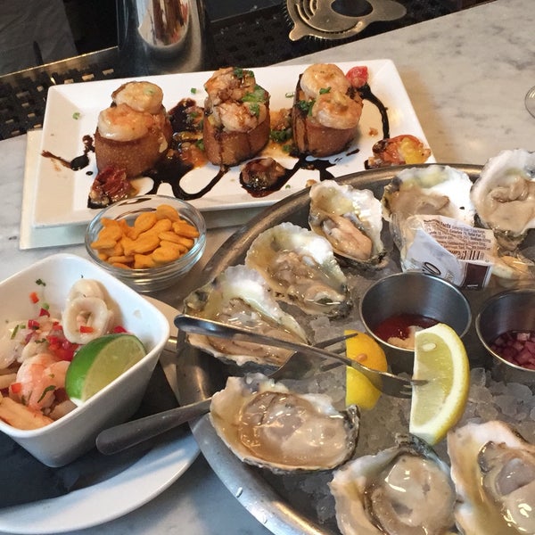 Photo taken at Hank&#39;s Oyster Bar by Ayse A. on 6/13/2019