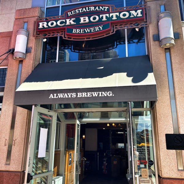 Rock Bottom Brewery Logo