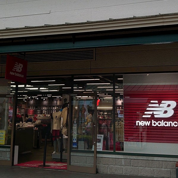 Photos At ニューバランス 御殿場プレミアムアウトレット店 深沢1312
