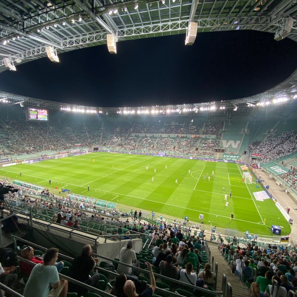 Снимок сделан в Stadion Wrocław пользователем Radek B. 9/11/2021