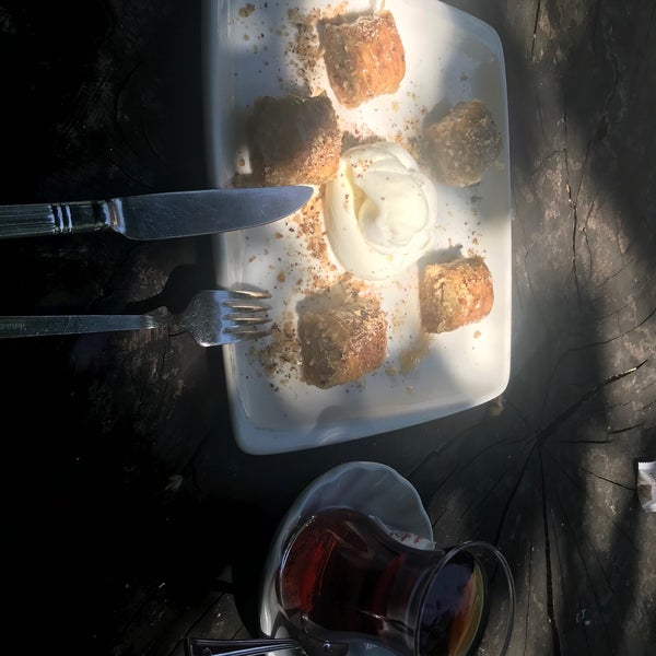 รูปภาพถ่ายที่ Fatsalı Hünkar Restoran โดย Selçuk เมื่อ 8/1/2023