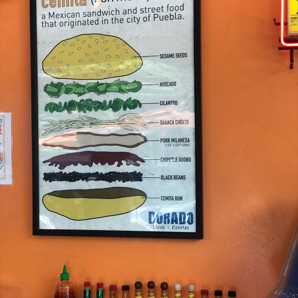 Foto tirada no(a) Dorado Tacos &amp; Cemitas por Jesse T. em 6/14/2019