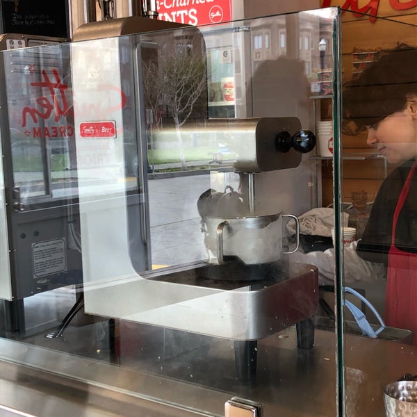 3/1/2019にJessica R.がSmitten Ice Creamで撮った写真