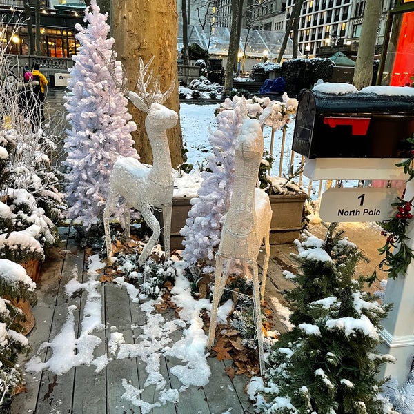 Photo taken at Bank of America Winter Village at Bryant Park by Yue P. on 2/14/2022