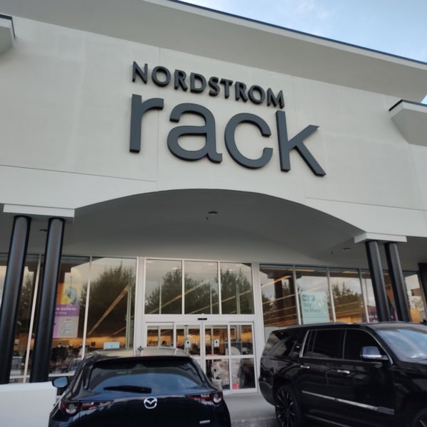 Nordstrom Rack Clothing Store in Lynnwood