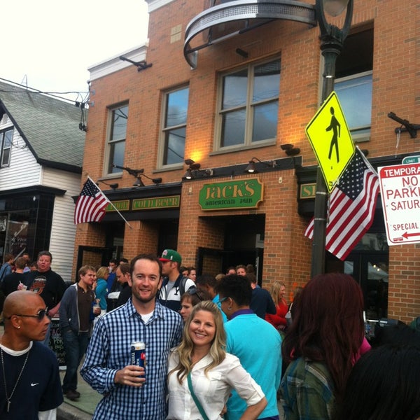 7/28/2013 tarihinde Erin E.ziyaretçi tarafından Jack&#39;s American Pub'de çekilen fotoğraf
