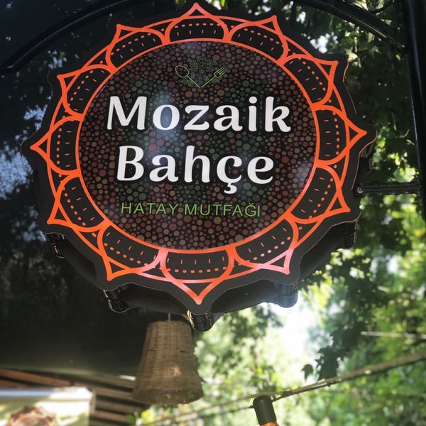 Foto scattata a Mozaik Bahçe da Deren E. il 5/20/2019