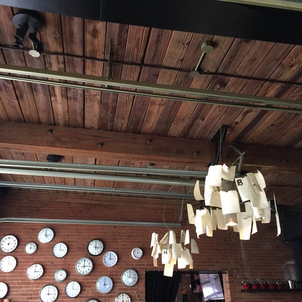 2/10/2018にBernie C.がSCHOOL Restaurantで撮った写真