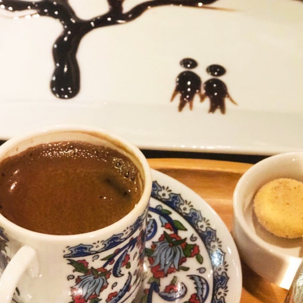 Photo taken at Adımlar Kitap &amp; Kafe by нαɴιғe yιlмαz on 11/27/2019