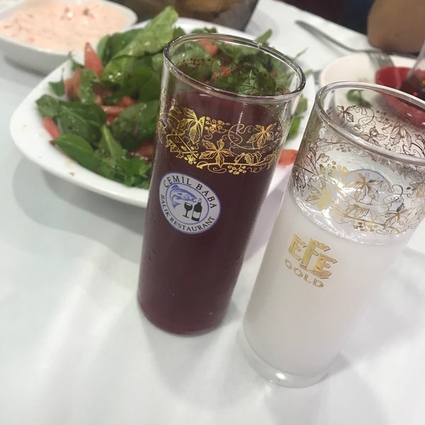 Foto diambil di Cemil Baba Balık Restaurant oleh Çetin P. pada 5/14/2022