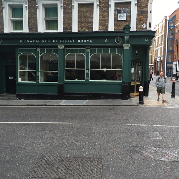 5/17/2016 tarihinde Helen H.ziyaretçi tarafından Chiswell Street Dining Rooms'de çekilen fotoğraf