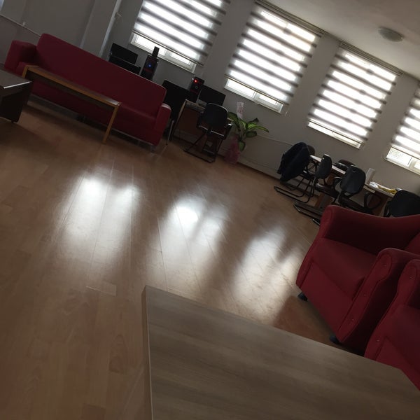 Fotos Bei Sait Sabri Agaoglu Anadolu Lisesi 3 Tipps Von