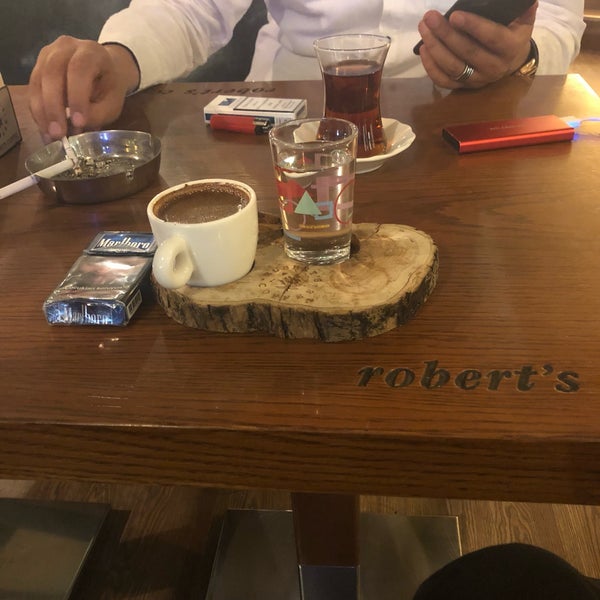 Photo taken at Robert&#39;s Coffee by Emrah A. on 5/23/2018