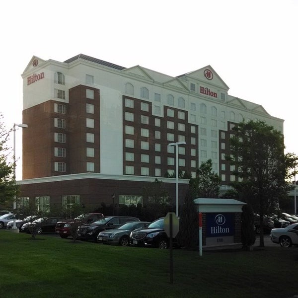 Foto tomada en Hilton Columbus/Polaris  por Doug H. el 5/23/2014