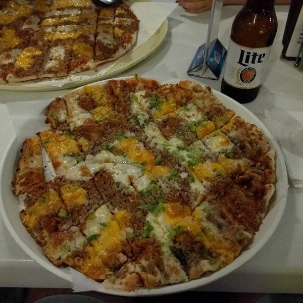 Larry's Driftwood Pizza 7 tips from 198 visitors