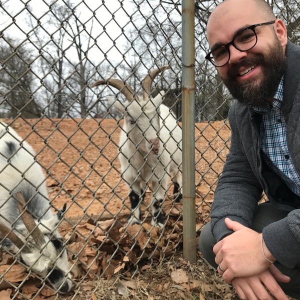 Foto tirada no(a) The Goat Farm Arts Center por James M. em 1/22/2018
