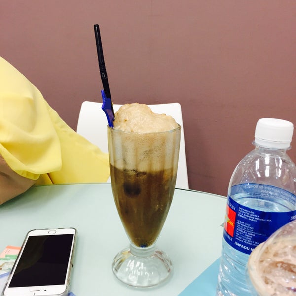 Cafe 2 3 a. Cafe 2 3 a