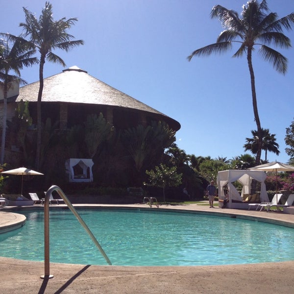 Foto diambil di Hotel Wailea Pool oleh Nick W. pada 1/6/2014