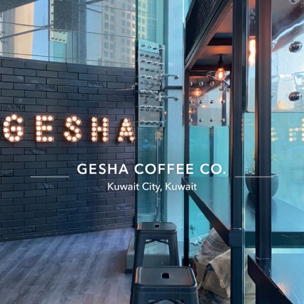 Foto tomada en Gesha Coffee Co.  por م. el 10/14/2020