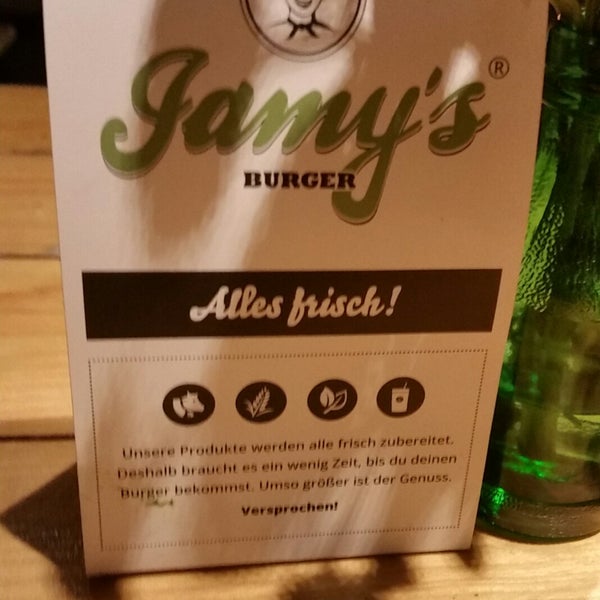 Foto tirada no(a) Jamy&#39;s Burger por Azim B. em 10/16/2017