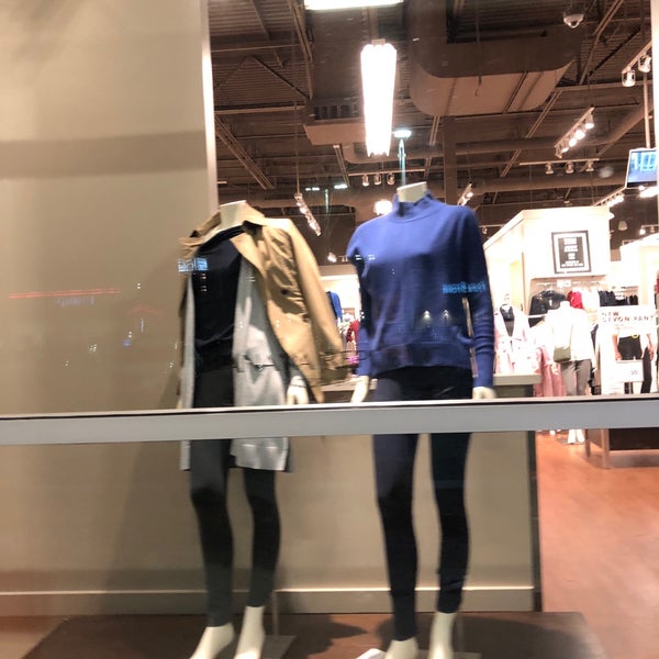 Banana Republic Factory Store Portland, OR