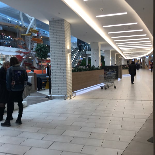 Foto diambil di MEGA Mall oleh Rozalia K. pada 2/28/2018