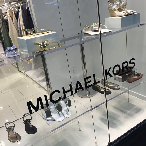 Michael Kors 1 tip from 194 visitors