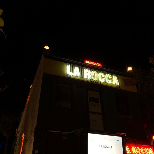 รูปภาพถ่ายที่ La Rocca โดย Ibrahim Y. เมื่อ 8/28/2019