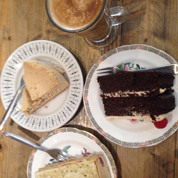 Romeo's Sugar Free Bakery Bakery in Islington