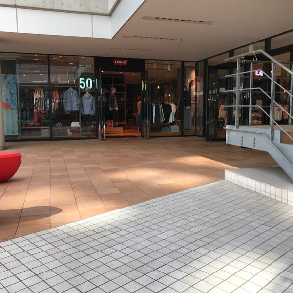 リーバイス ストア 梅田店 梅田 31 Ziyaretcidan 1 Tavsiye