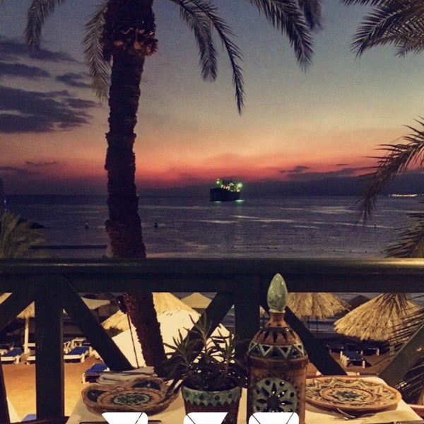 รูปภาพถ่ายที่ Mövenpick Resort &amp; Residences Aqaba โดย Zeyad เมื่อ 7/1/2022