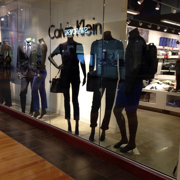 Photos Calvin Klein - Clothing Store