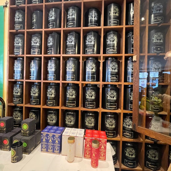 Mariage Frères tea shop in Paris, France Stock Photo - Alamy