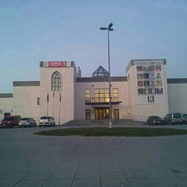 Ismek Bagcilar Merkez Mahallesi Kursu Kultur Merkezi