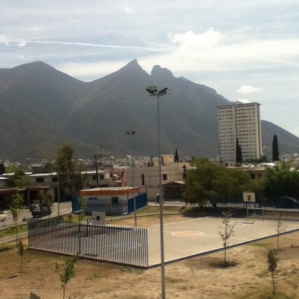 secundaria 57 profr. roger pompa perez