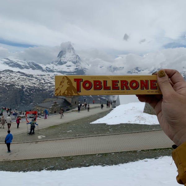 Das Foto wurde bei 3100 Kulmhotel Gornergrat Zermatt von Yuna C. am 6/22/2019 aufgenommen