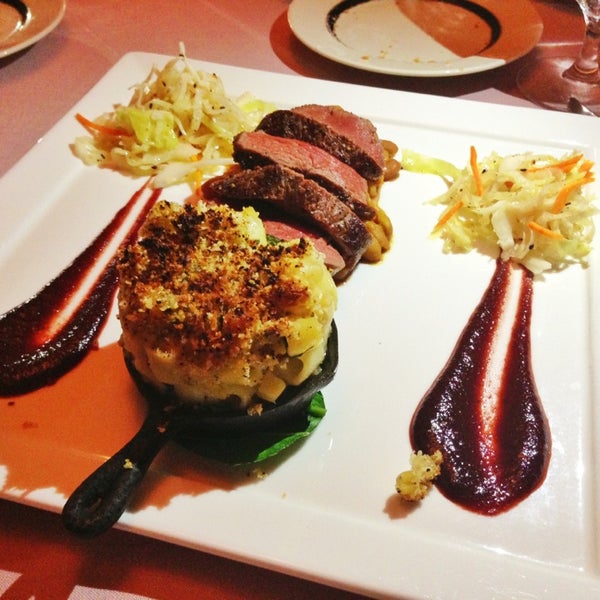 Photo taken at Circa 1886 Restaurant by Ashley 🌵 on 8/21/2013