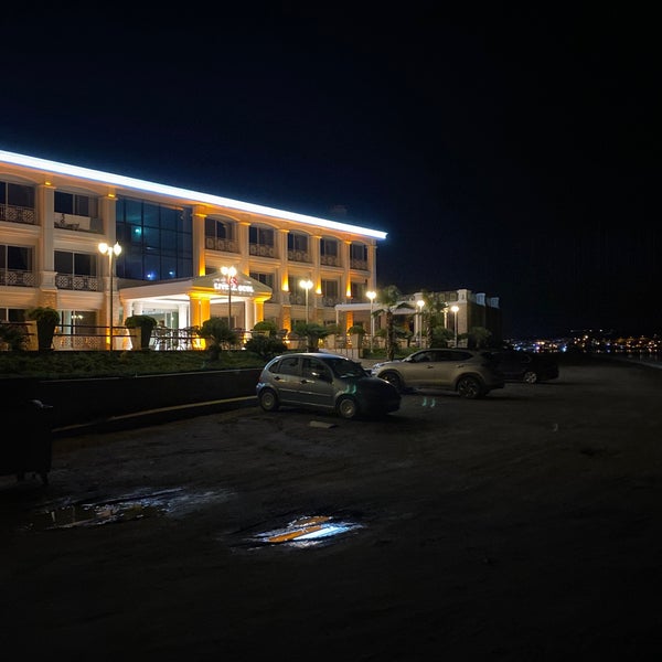 Foto scattata a Cunda Kıvrak Butik Otel da Selahattin A. il 6/23/2020