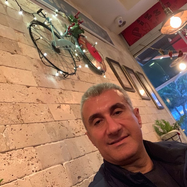 Foto tomada en Pizza Napoli  por Selahattin A. el 1/1/2019