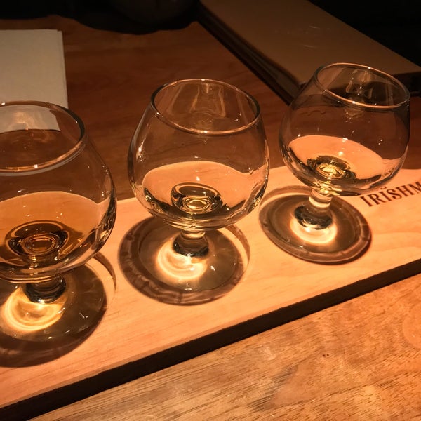 Foto tirada no(a) Nihon Whisky Lounge por Glen C. em 11/10/2018