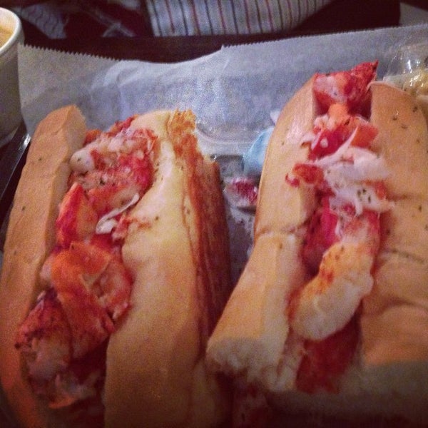10/31/2014にMichael R.がMaine-ly Sandwichesで撮った写真