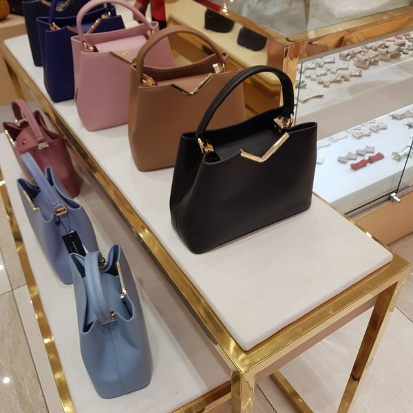 christy ng outlet near me