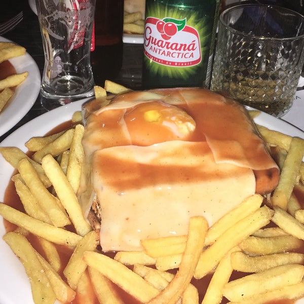 I went here for the francesinha night and it was alright. Took 1 hour for our food to come. It was relatively pricey but they've fully embraced the Portuguese culture in their drinks and desserts.