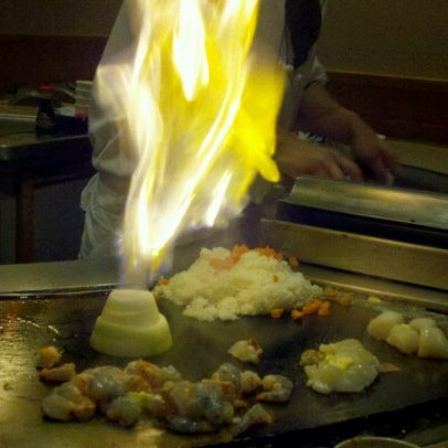 Photo prise au Fujiyama Steak House of Japan par Josh C. le10/2/2012
