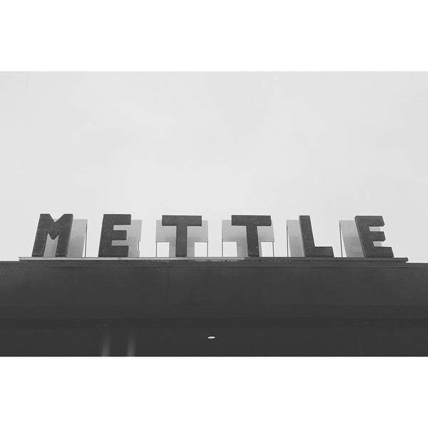 รูปภาพถ่ายที่ Mettle โดย Nichole เมื่อ 3/8/2015