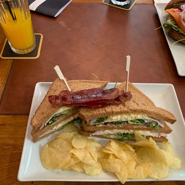 2/9/2019 tarihinde Bart S.ziyaretçi tarafından Café Restaurant Central'de çekilen fotoğraf